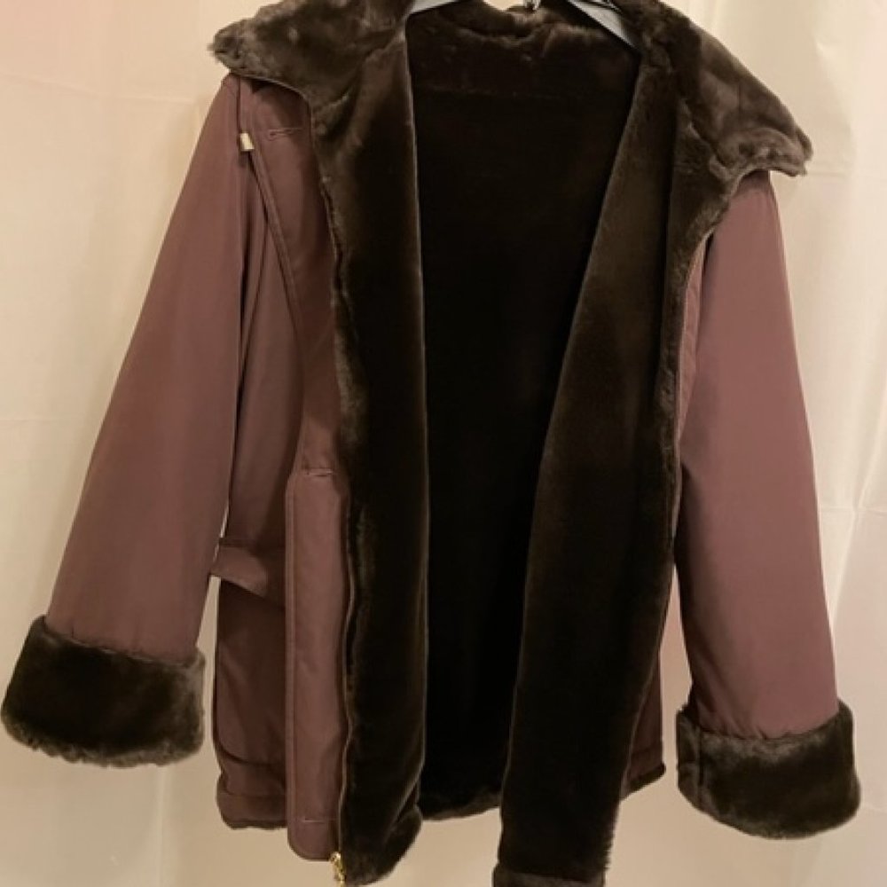 Pre-owned - Women's brown faux fur jacket with hood